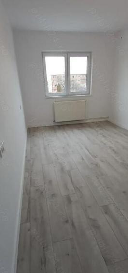 Apartament 2 camere, decomandat - zona Bartolomeu - 8