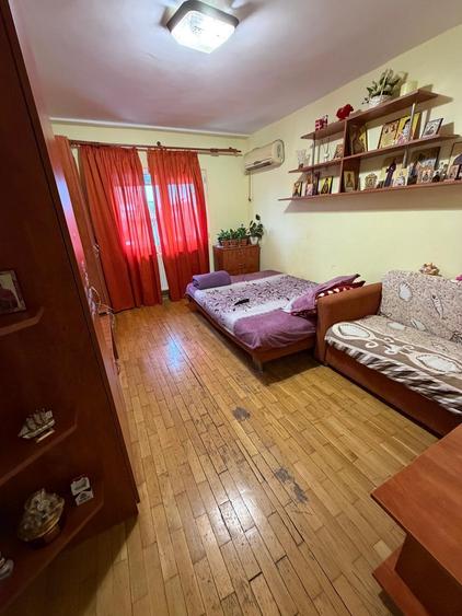 Garsoniera de Vanzare Gorjului Bloc 1981 etaj 3/4 - 3