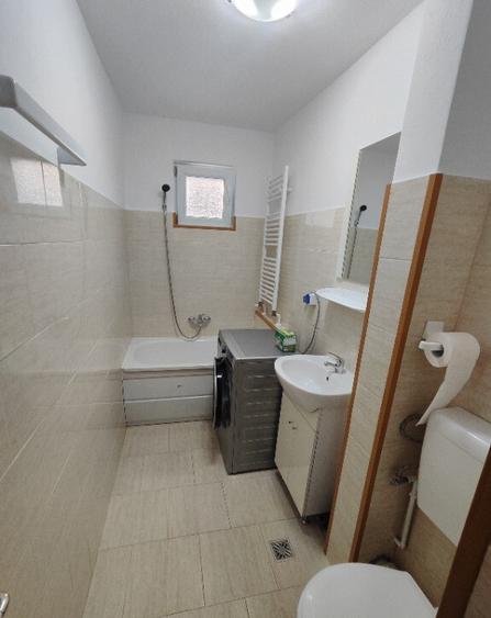 Apartament 2 camere zona Moroasa2 - 1