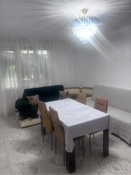 Vand apartament cu 3 camere decomandat - 2