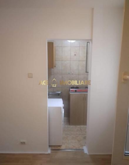 Garsoniera de vanzare | Titan | Metrou 1 decembrie | parter - 3