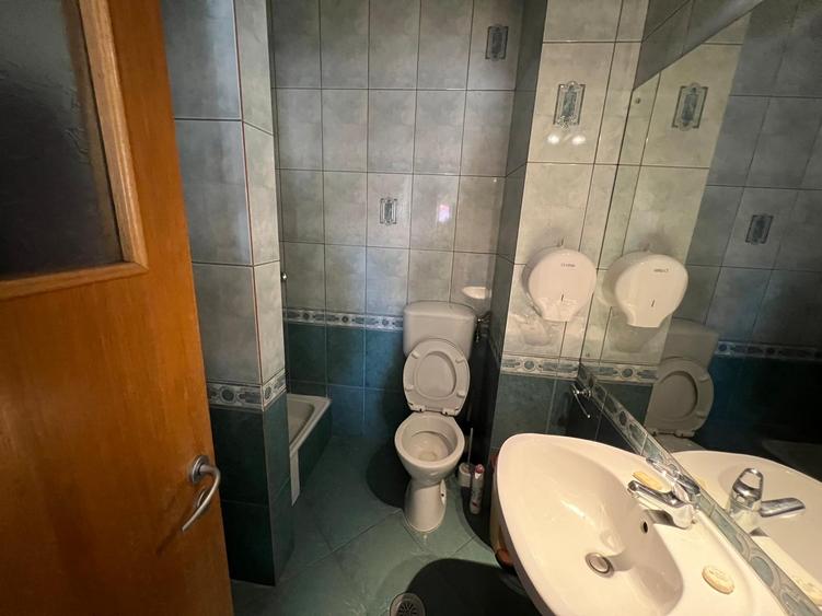 Casa cu potential fantastic amplasata excelent in zona Stefan cel Mare - 8