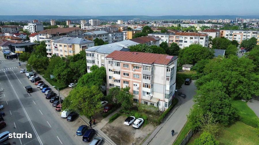 Apartament decomandat etajul 1 Strada Amaradia - 1