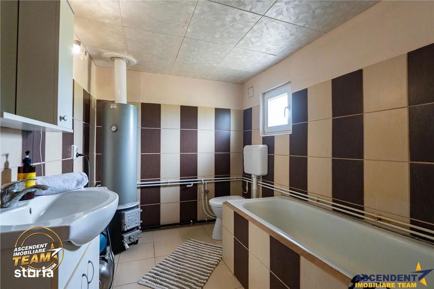 FILM! Pe 1.200mp teren+rezidenta cu gradina inflorata,aproape de Targu - 4