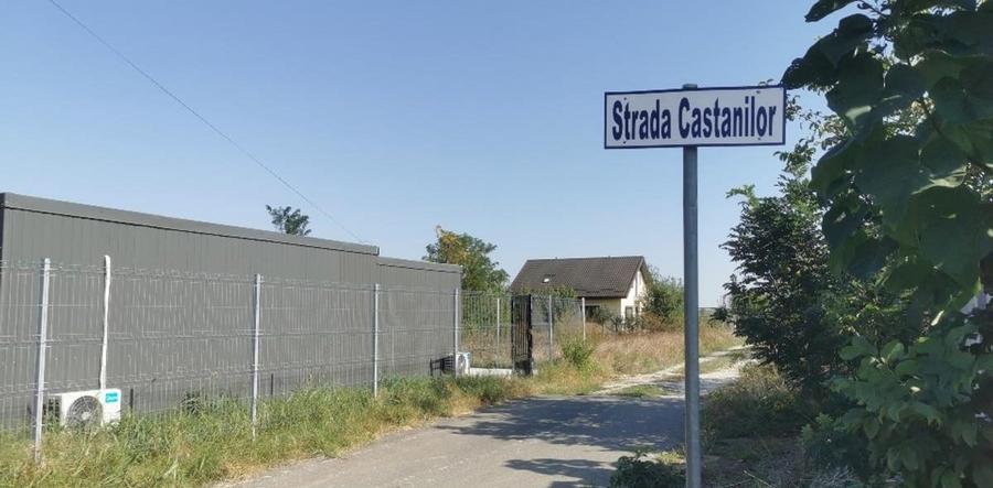 4 Loturi  de Teren  la intrare in Teghes    440 m  Lun 22  / Lat 20 - 7