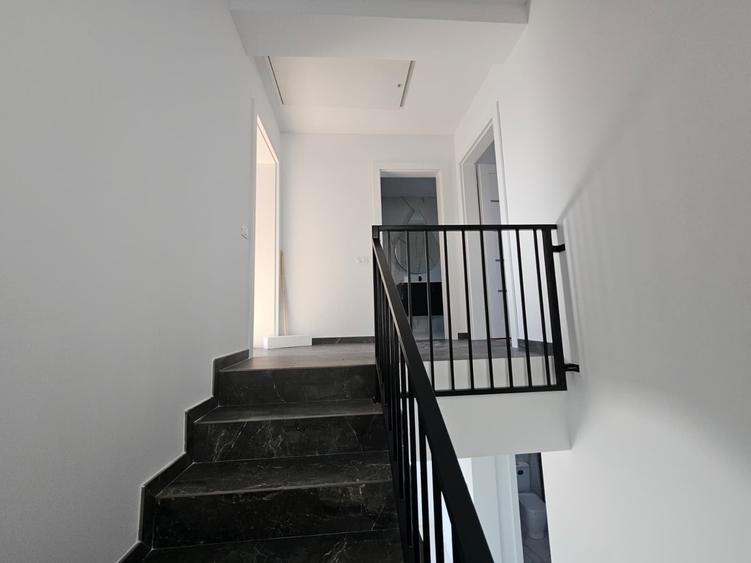 Duplex nou, P+E, 1 apartament la cheie, 1 la gri, Moșnița Veche, comision 0% - 12