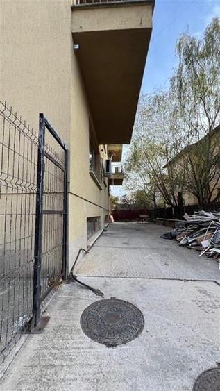 Vanzare cladire multifunctionala in Otopeni - Str. Polona - 6