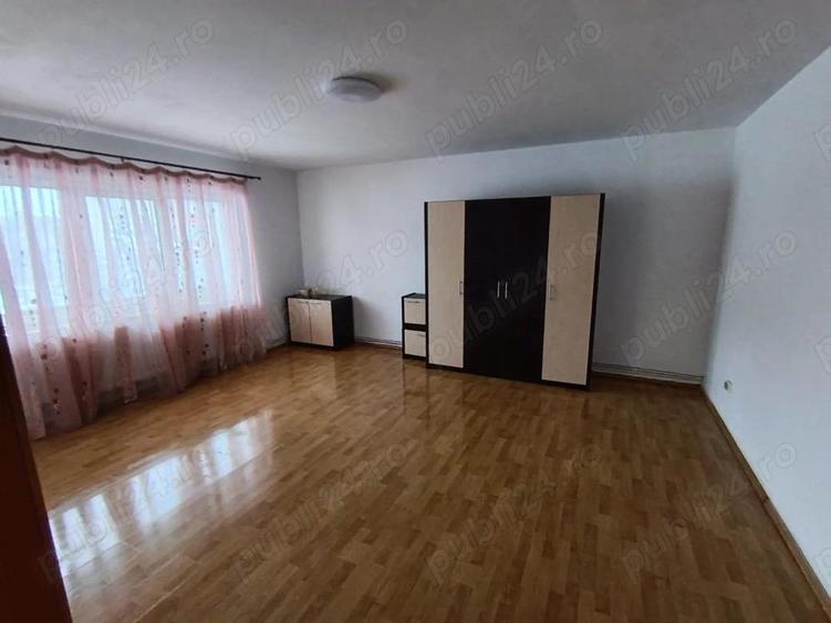 Casa Vila de inchiriat Exerci?iu D+P+2+M, 80 mp nivel, bai pe nivel, curte, stradal - 6