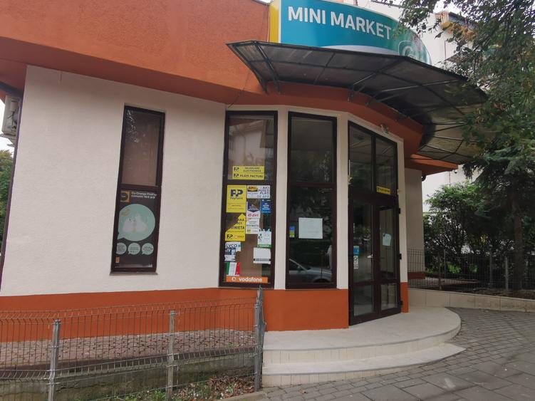 Spatiu comercial zona Scolii 8 - 2