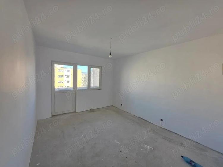Apartament 4 camere in curs de amenajare Simeria, Str. Atelierului - 7