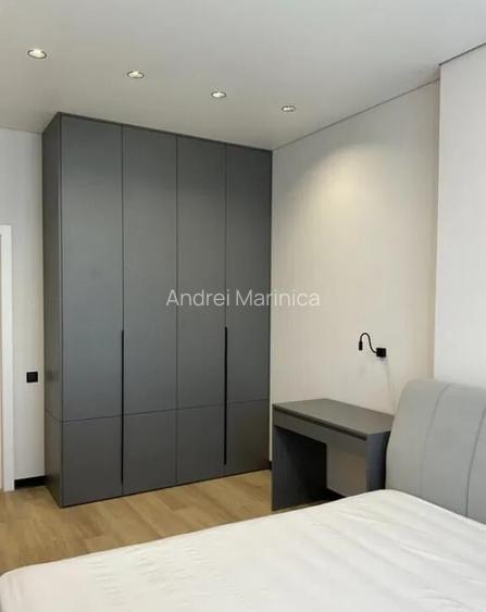 2 Camere de vanzare zona Unirii