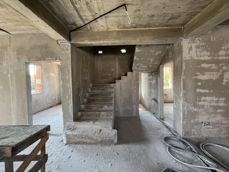 De vanzare vila individuala 6 camere finisaje premium zona Laguna Albastra - 8