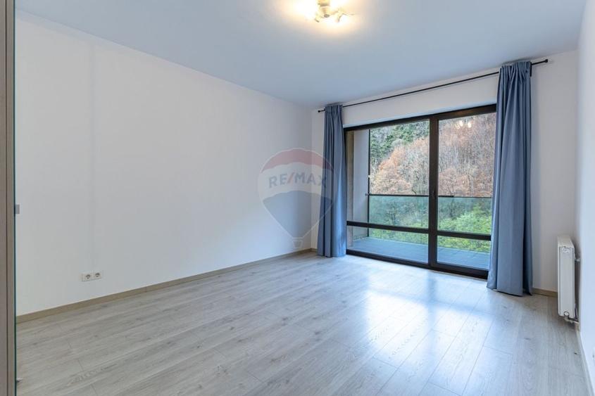 Apartament cu 4 camere de inchiriat Tampa Gardens Racadau etaj 10/12 - 2