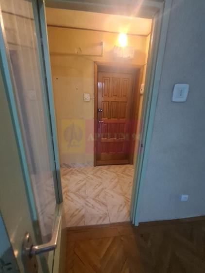 Apartament cu 2 camere de vanzare in Campina - Zona Piata Centrala - 8
