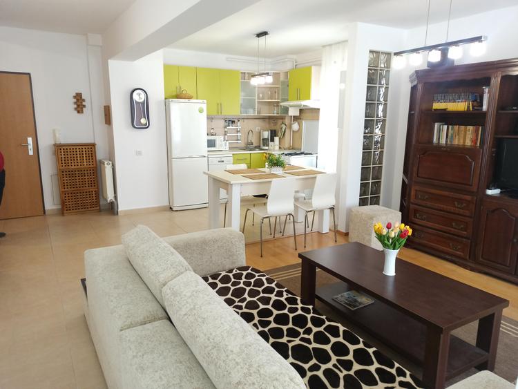 Apartament 3 camere + curte, Centru, bloc nou, mobilat - 1