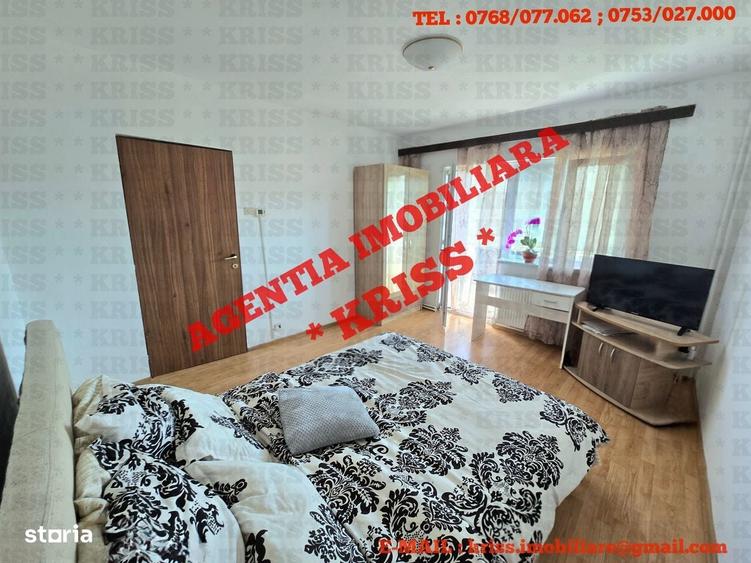 Garsonieră decomandată în Exercițiu
