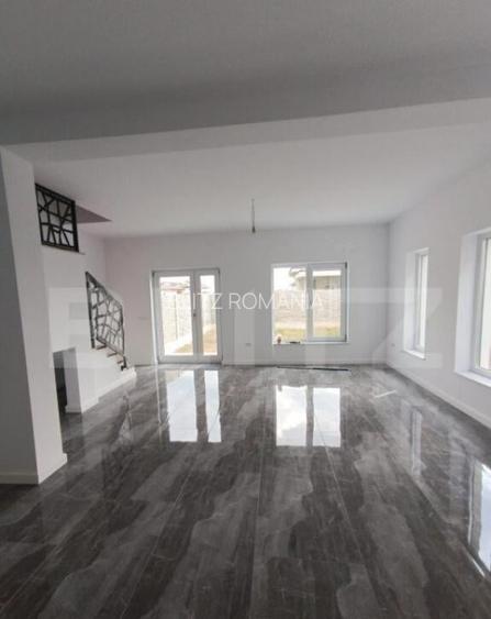 Duplex despartit, 4 camere, 120 mp utili, finisat, Ghiroda