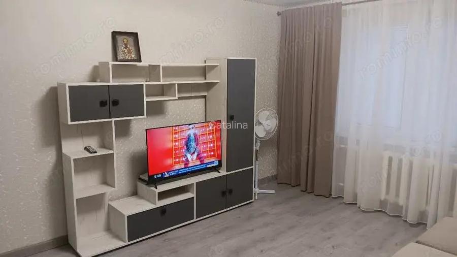 Inchiriez apartament cu o camera in zona Complex