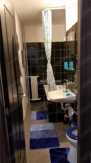 Vitan Mall - garsoniera - bloc izolat termic - 4