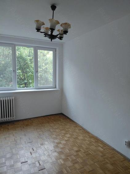 Inchiriez apartament cu 2 camere , situat in spatele Facultatii de Drept - 10