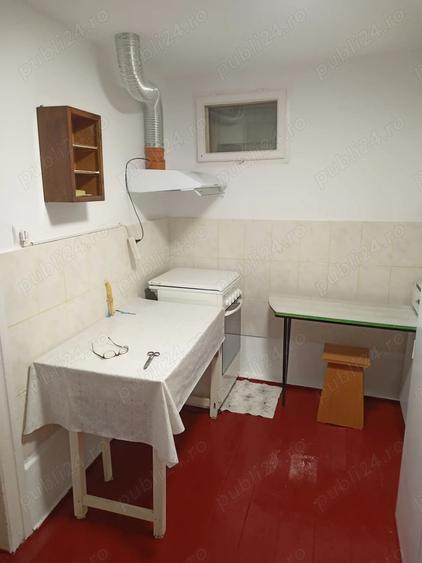 Inchiriez camera,la curte, in Braili?a - 3