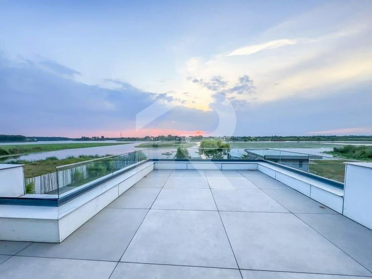 Pe Malul Snagovului, Unde Luxul Devine Cotidian - 32