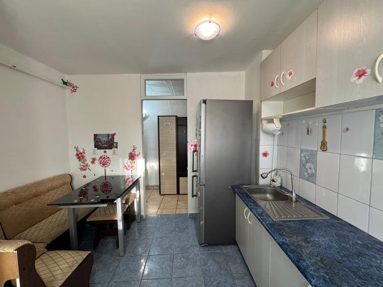 2 cam, 58 mp, etaj 3, zona Zahana - str. Toamnei - 5