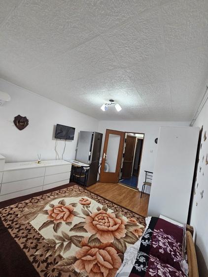 Inchiriez Garsoniera Tg jiu Zona (Artego) - 1