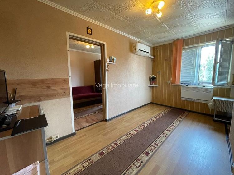 Apartament curat la cheie cu 2 camere - strada Iacob Andrei