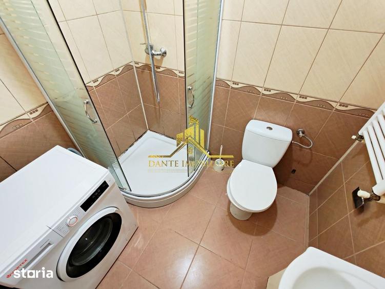 Garsonieră decomandată în Borhanci