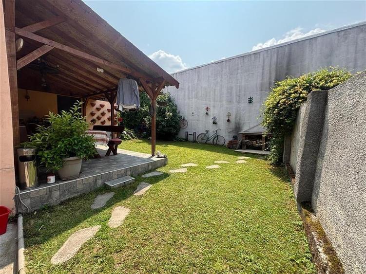 CASA CENTRALA CURTE INDIVIDUALA / 3 CAMERE - 13