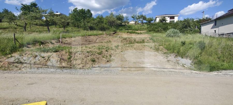 Teren Intravilan de vanzare, 818 mp Valea Rusului - 1