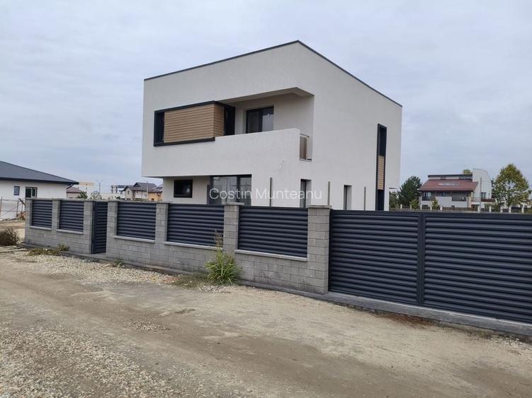 Vila Eleganta 4 Camere, Finisata la Cheie, Teren 362 mp