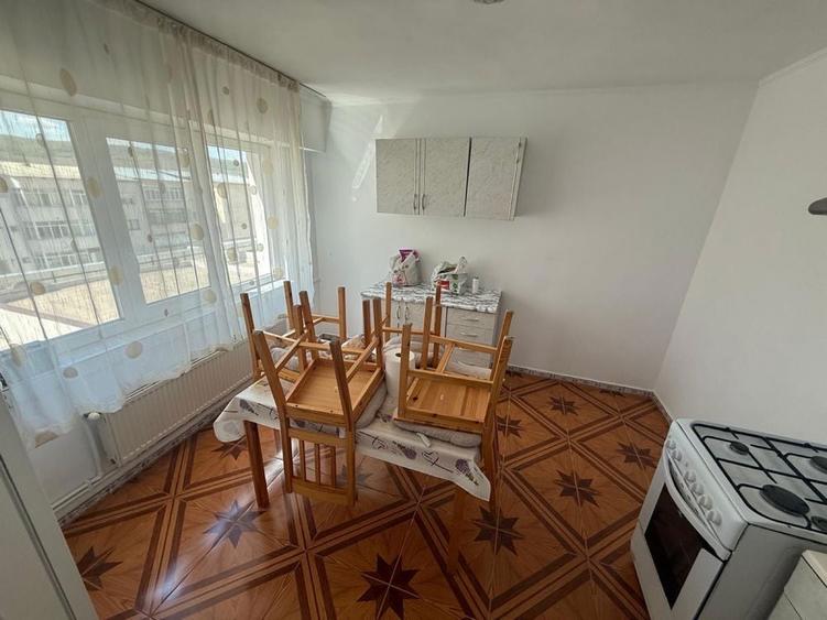 Apartament 3 camere , zona Romarta - 8