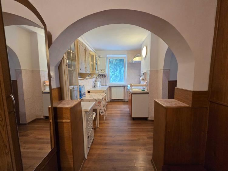 Apartament cu 2 camere decomandat în Tudor