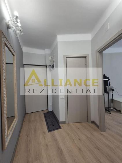 Apartament cu 2 camere decomandat în Universitate