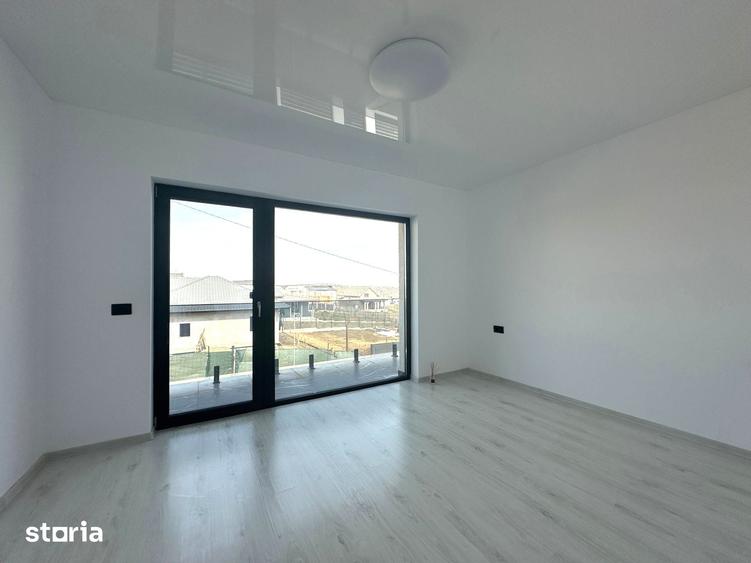 Casă cu 4 camere cu Teren 300 Mp în Rediu