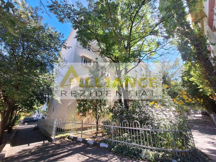 Apartament cu 2 camere semidecomandat, mobilat în Mihai Bravu