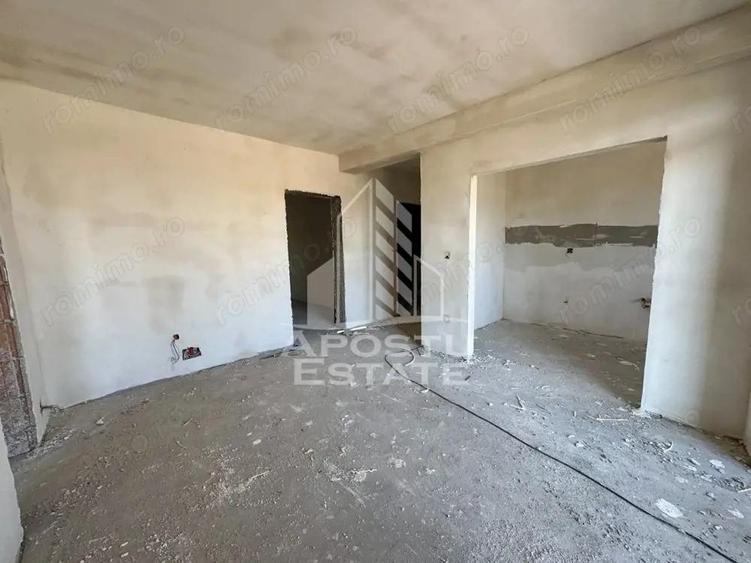 Apartament cu 3 camere semidecomandat în Calea Urseni
