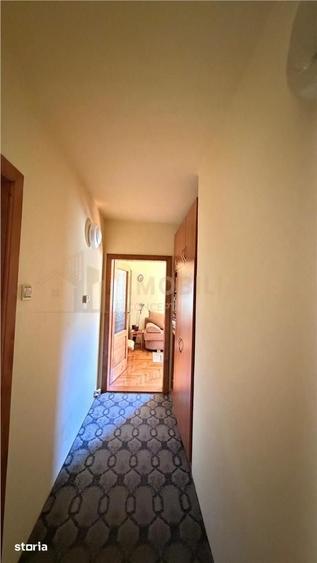 Casă cu 7 camere cu Teren 1800 Mp în Central