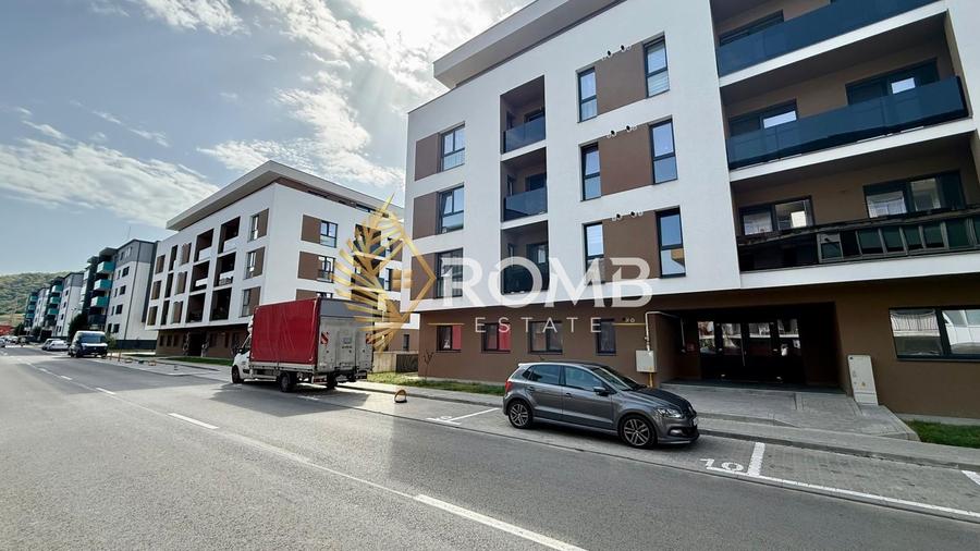Apartament cu 2 camere semidecomandat, mobilat în Florești