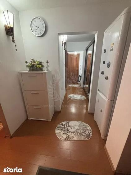 Apartament cu 3 camere decomandat, mobilat în Mărășești