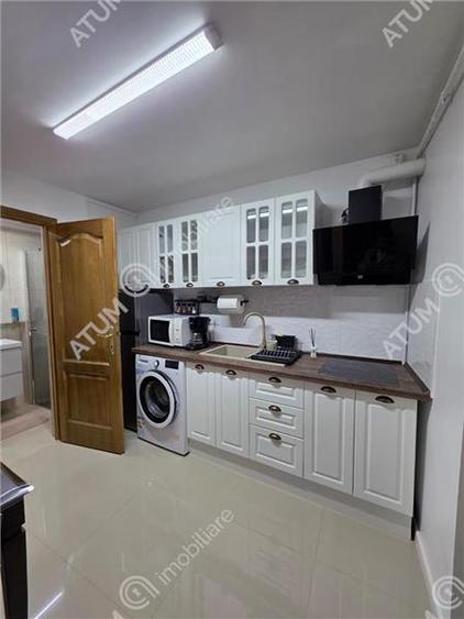 Apartament cu 3 camere decomandat, mobilat în Aeroport