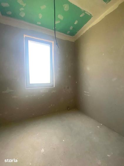 Apartament cu 3 camere decomandat în Central — fotografia 1