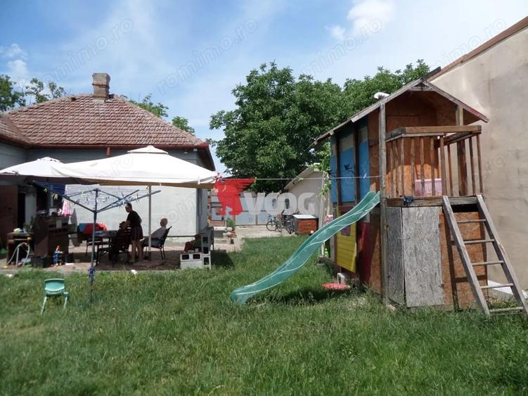 Casă cu 2 camere în Lipovei