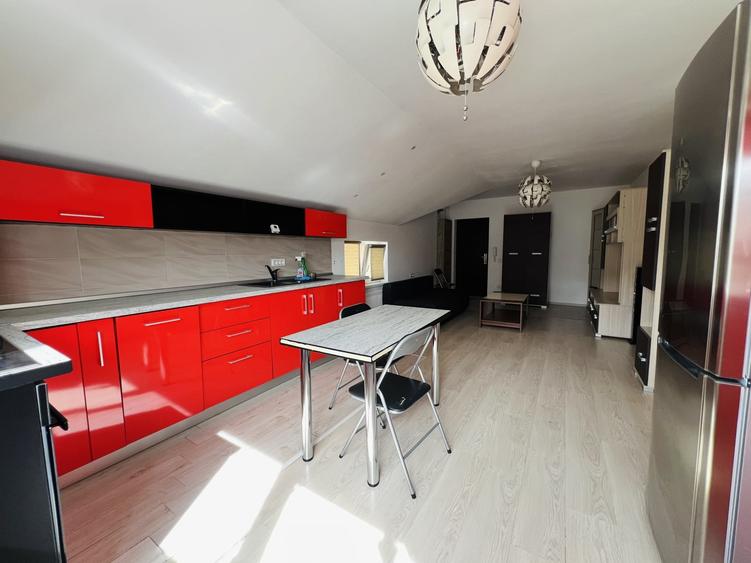 Apartament cu 2 camere semidecomandat, mobilat în Dumbrăvița