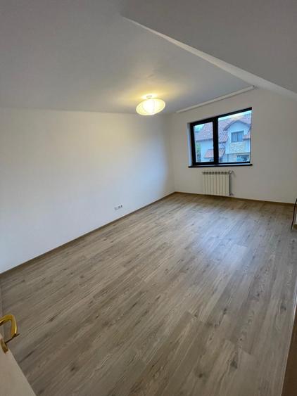 VILA P+1 COMPLEX GATED COMMUNITY SEMI MOBILATA OTOPENI-ODAI LANGA PENNY - 17