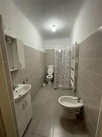 Casa cu 3 camere, zona Centrala - 6