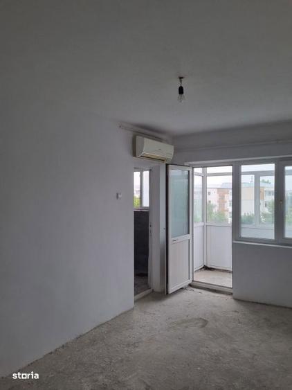 Apartament De Vanzare Cu 3 Camere - 1