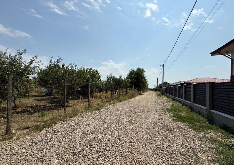 VALEA URSULUI, TEREN INTRAVILAN DE , LA MARGINE DE PADURE - 10